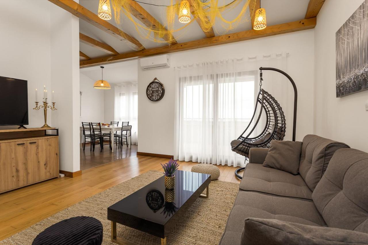 Apartments Cesare With Shared Pool Ližnjan المظهر الخارجي الصورة