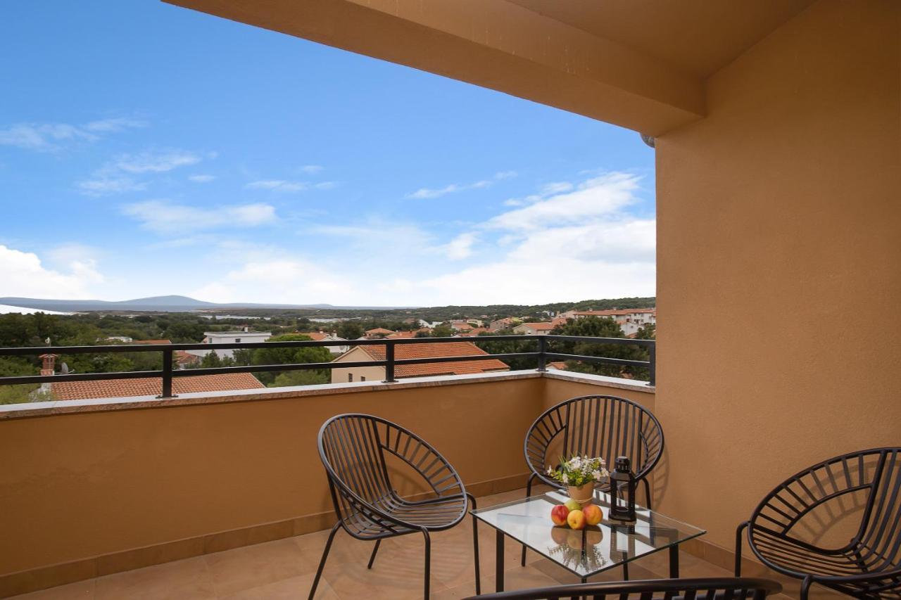Apartments Cesare With Shared Pool Ližnjan المظهر الخارجي الصورة