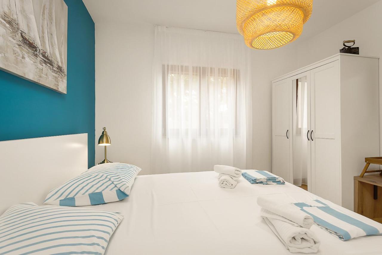 Apartments Cesare With Shared Pool Ližnjan المظهر الخارجي الصورة
